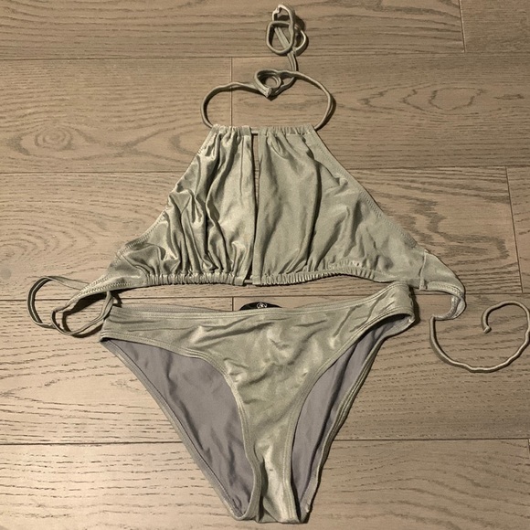 2/$30 ✨ Missguided Swim Halter Grey Bikini - top size US 2. Bottom size US 6 - Picture 1 of 5
